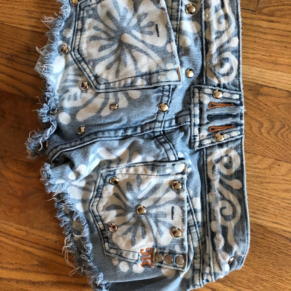 Miss me 25 shorts